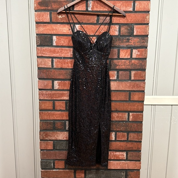 Hello Molly MY FEELS MIDI DRESS BLACK SEQUIN - Picture 6 of 13
